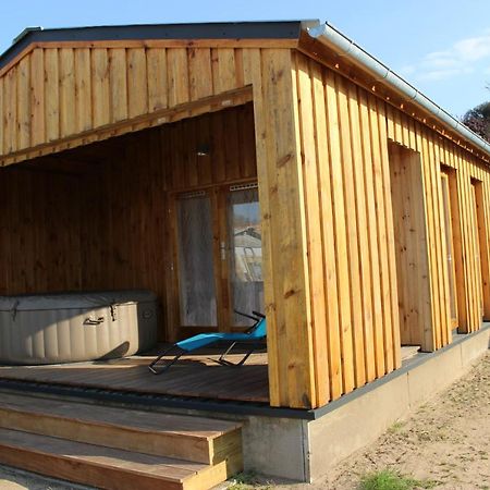 Chalet Esprit Zen Et Nature Avec Spa 圣伊莱尔·德列 外观 照片