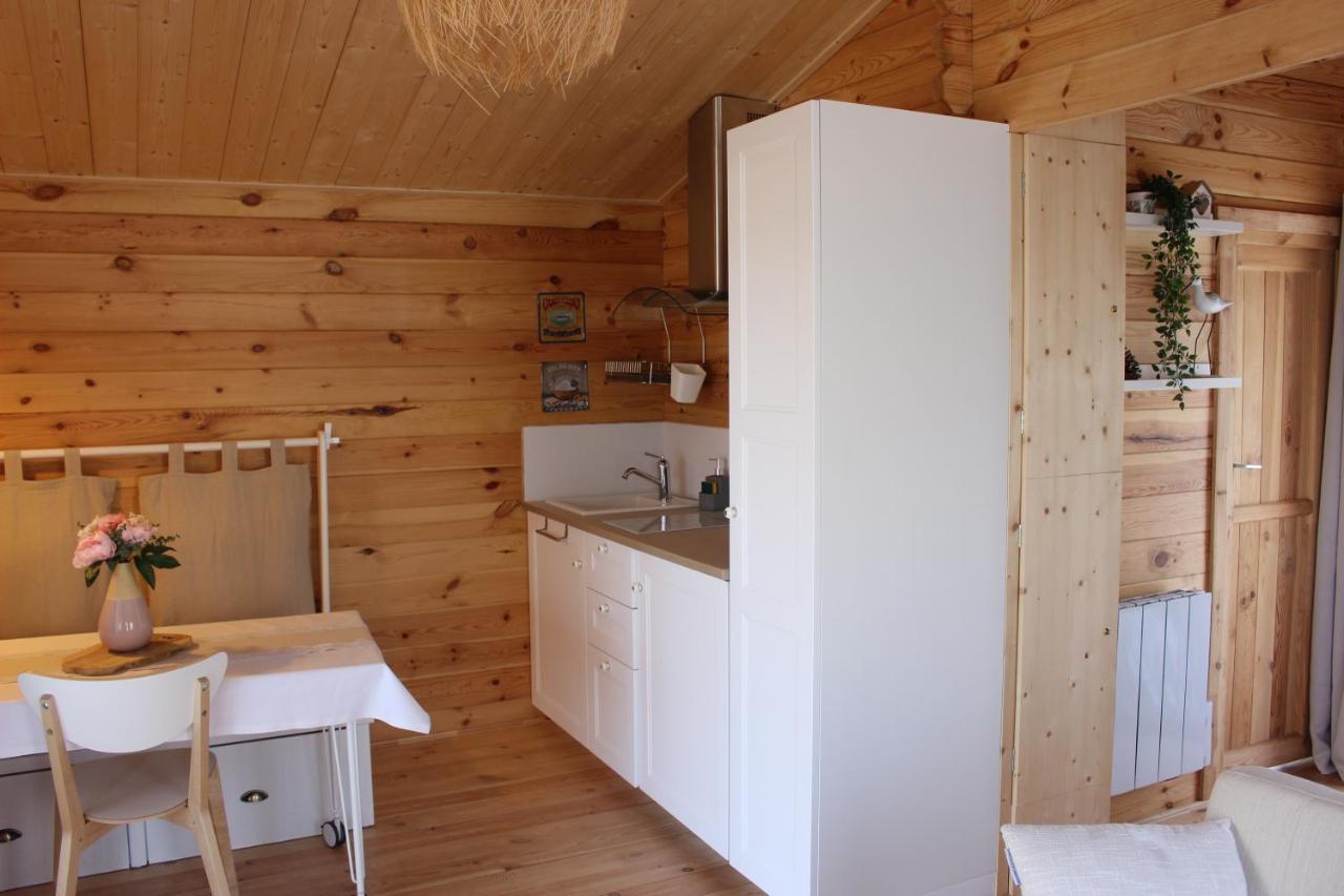 Chalet Esprit Zen Et Nature Avec Spa 圣伊莱尔·德列 外观 照片